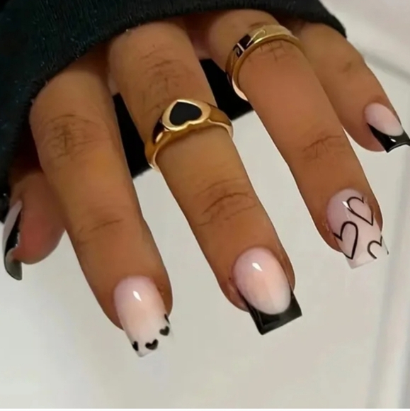 24 Pieces Fake Press On Nails - Picture 6 of 6